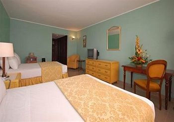 Clarion Hotel & Suites Curacao
