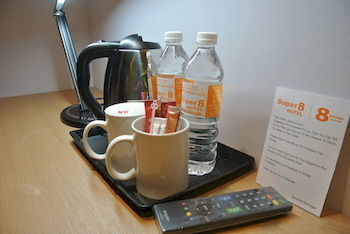 Hotel Super 8 Bayan Baru