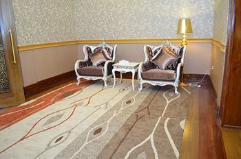 Royal President Hotel