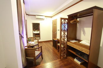Hotel M