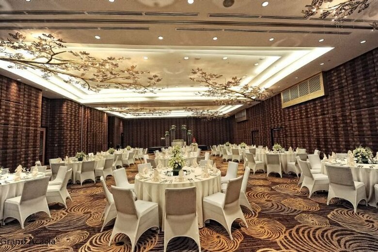Acacia Hotel Manila