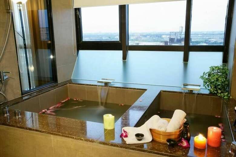 Resort One Hotel