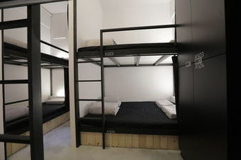 Duckstay Hostel
