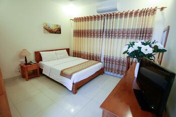 Magnolia Hotel