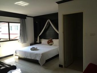 Hotel The Bird Cage Patong Guesthouse