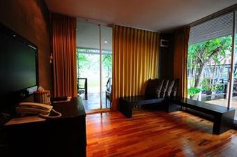 Hotel Aurora Resort