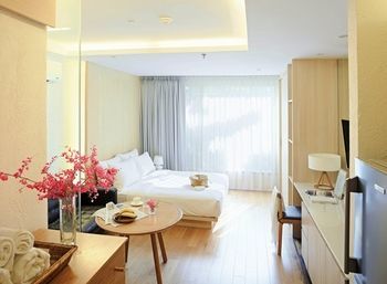 Aparthotel Balcony Seaside Serviced Apartments