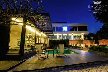 Aparthotel Balcony Seaside Serviced Apartments