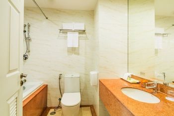 Hotel Pattana Golf Club & Resort