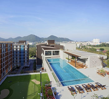 Aparthotel Balcony Courtyard Serviced Apartments