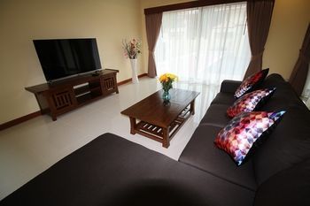 Bang Saray Beach Villa