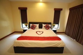 Bang Saray Beach Villa