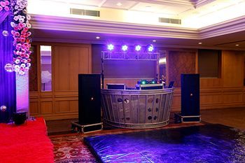 Hotel The Atrium