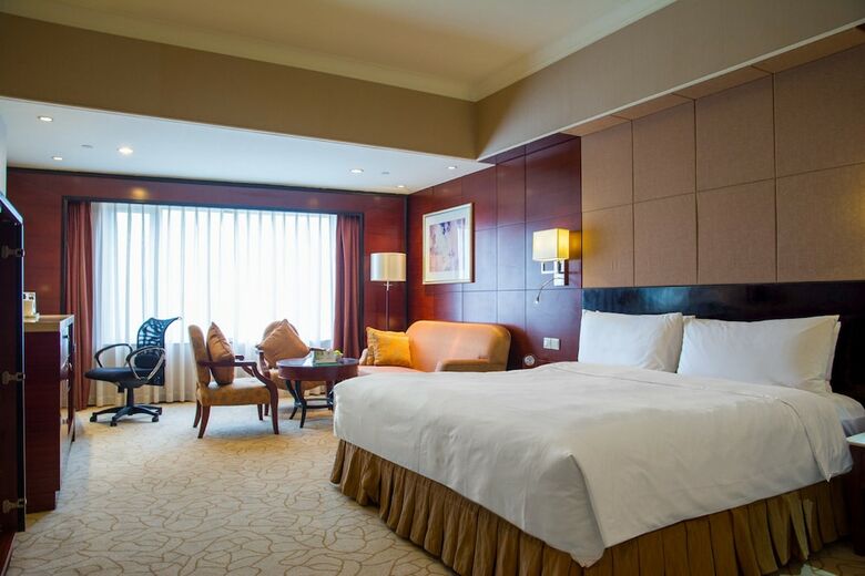 Hotel Holiday Inn Zhongshan Downtown