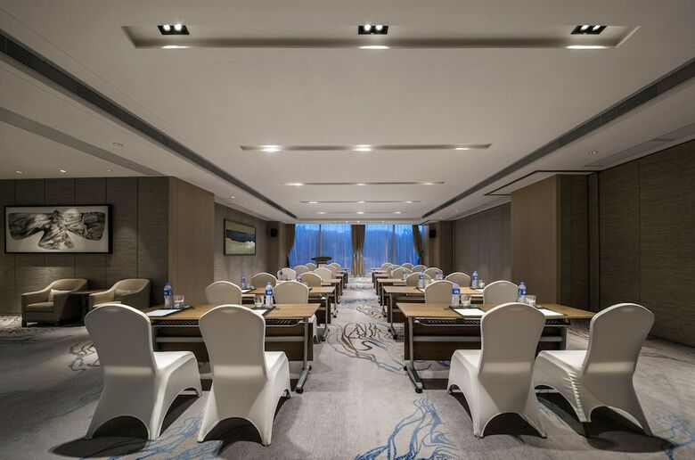 Hotel Holiday Inn Zhongshan Downtown