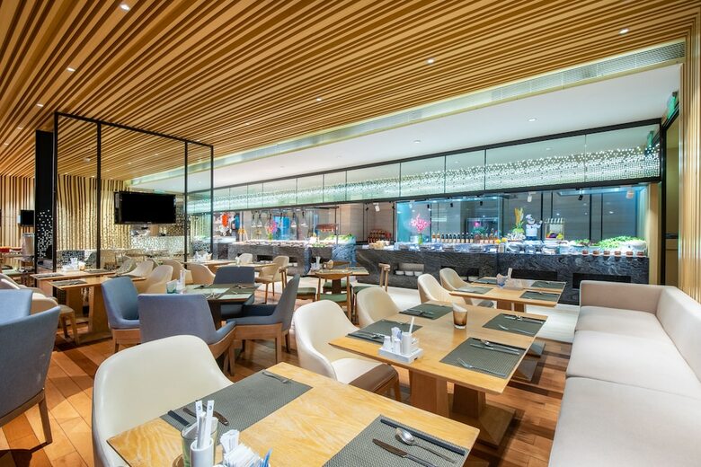 Hotel Holiday Inn Zhongshan Downtown