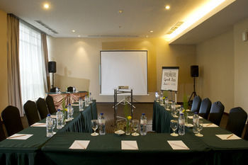 Hotel Grand Zuri Jababeka - Cikarang