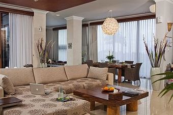 Villa Sky House