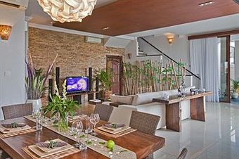 Villa Sky House