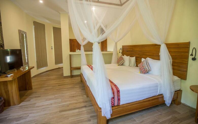 Puri Sari Beach Hotel