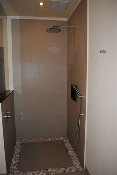 Apartamento Suarti Resort, Villas & Gallery