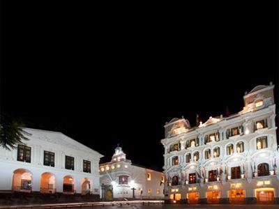Plaza Grande Hotel