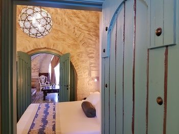 Mount Zion Hotel