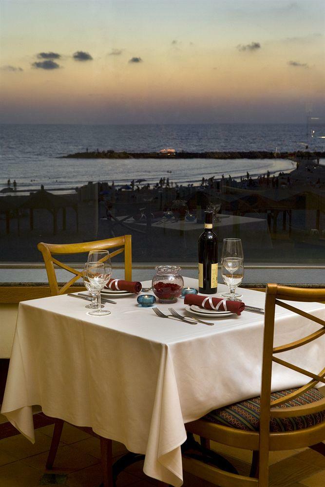 Hotel Renaissance Tel Aviv