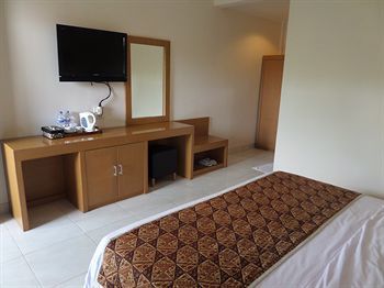 Arini Hotel