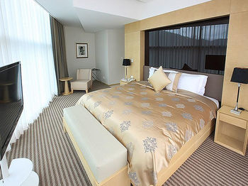 Convention Hotel