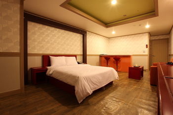 Ks Hotel