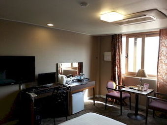 W Tourist Hotel