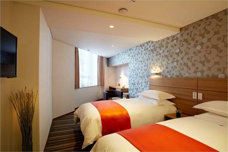 Nine Tree Hotel
