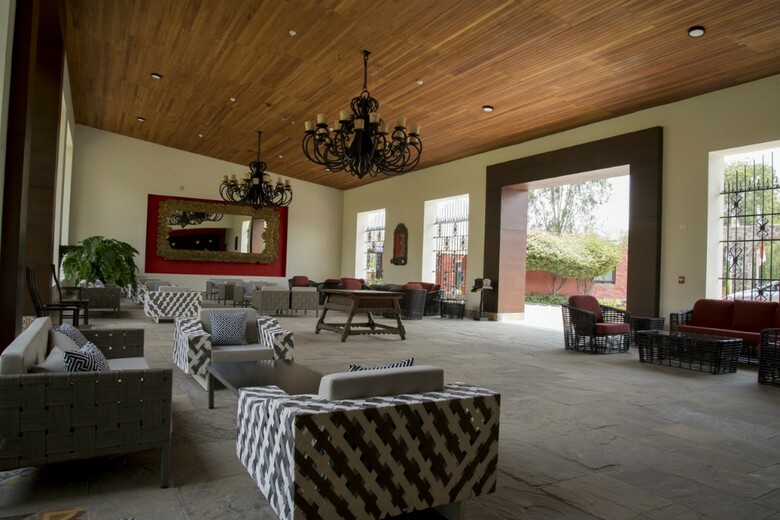 Hotel Decameron El Pueblo