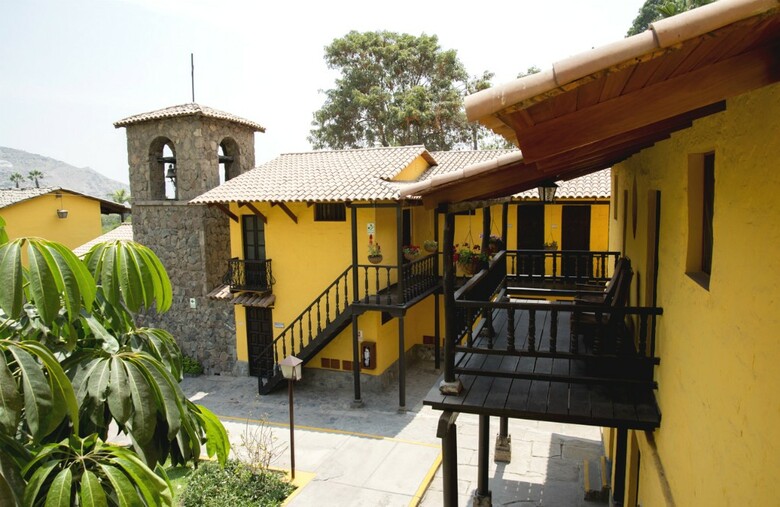 Hotel Decameron El Pueblo