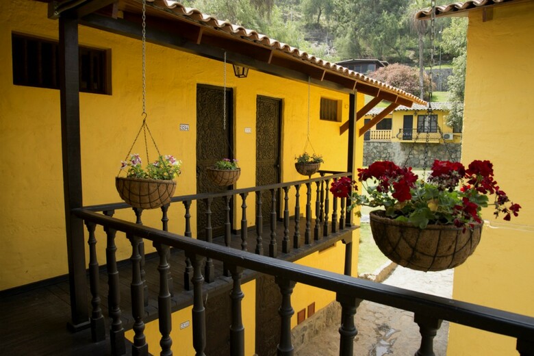 Hotel Decameron El Pueblo