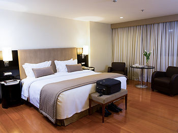 Golden Tulip Suites Dubai