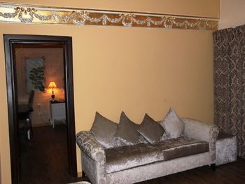 Sandralia Hotel