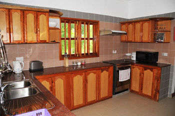 La Fontaine Holiday Apartments