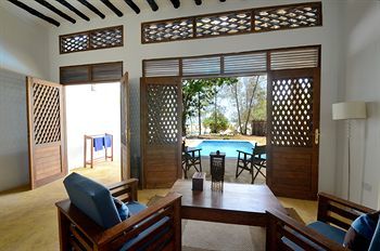 Posada Pongwe Beach Hotel