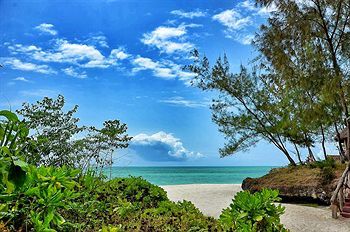 Posada Pongwe Beach Hotel