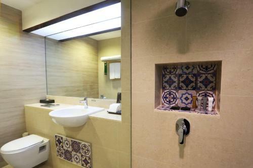 Hotel Furama Riverfront