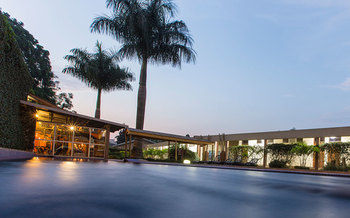 Hotel Humura Resort