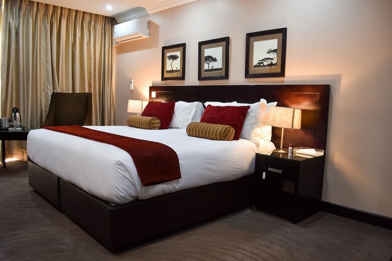 Hotel Cresta Thapama