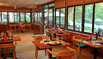 Hotel Cresta Riley's