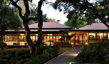 Hotel Cresta Riley's