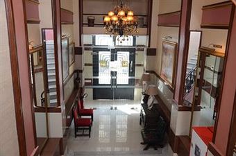 Hotel H�tel Les Ambassadeurs