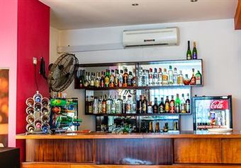 Maxlot Hotel