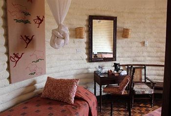 Hotel Sarova Salt Lick Game Lodge