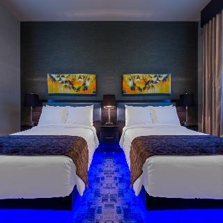 Applause Hotel Calgary Airport